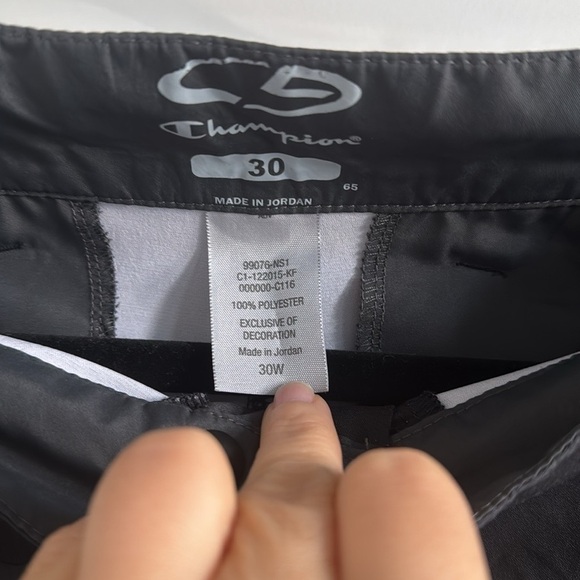 Champion Men’s Camouflage Board Shorts - Size 30, Gray Urban Camo. - Picture 5 of 8